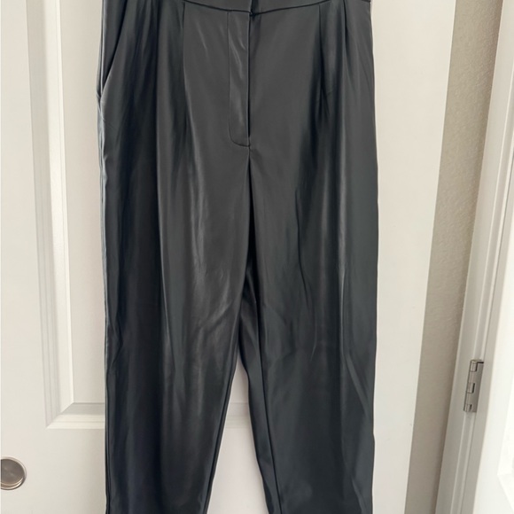 Express High Rise Black Jeans - Picture 2 of 8